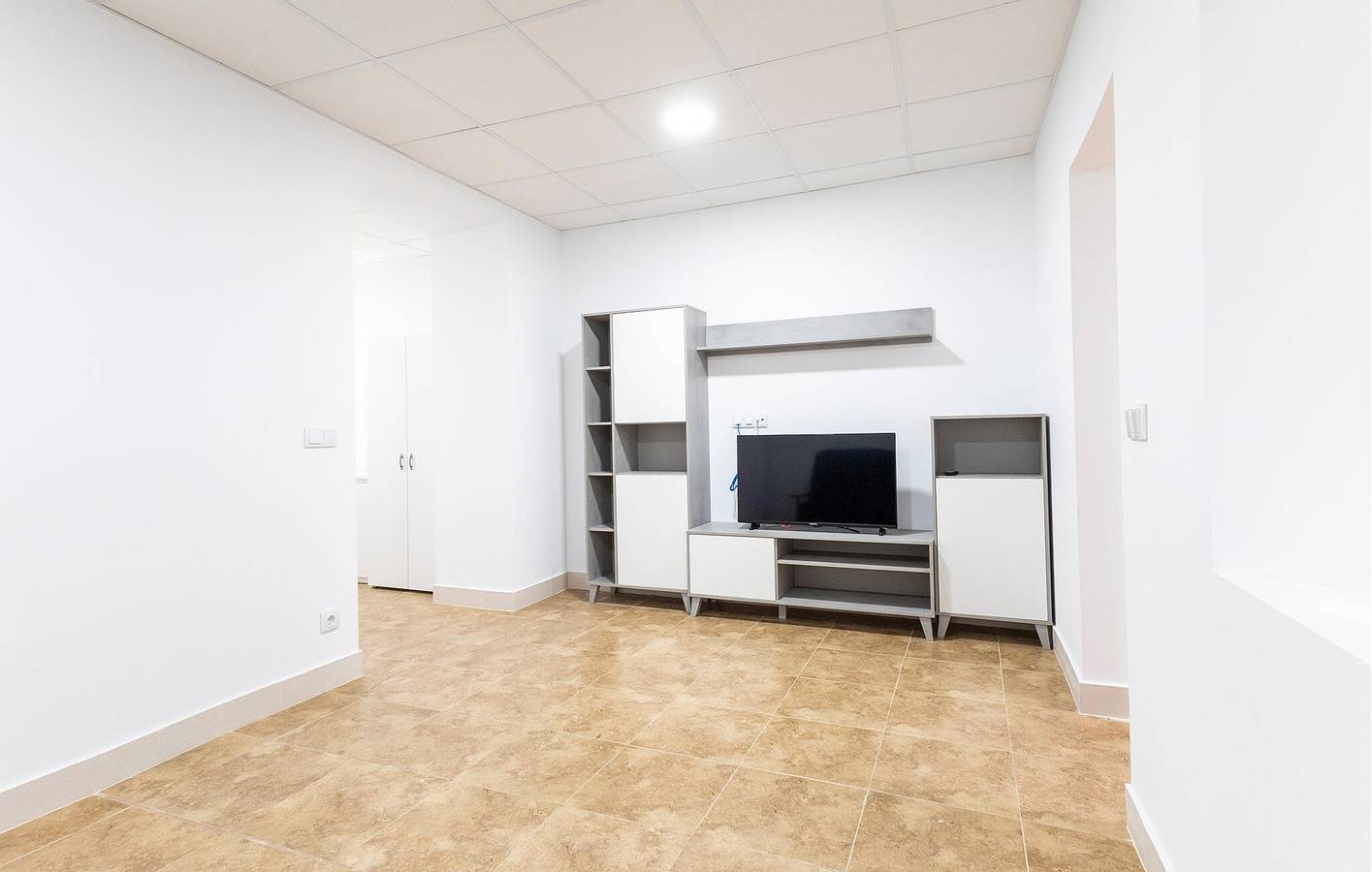 Apartamento moderno con WiFi, AC, Parking, Terraza in Elche, Provincia de Alicante