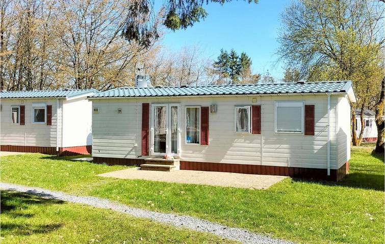 Location de vacances pour 8 personnes, avec piscine et sauna à Esch-sur-Sûre