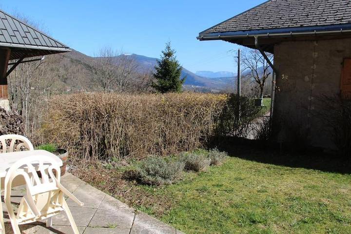 Appartement de vacances pour 4 personnes, avec jardin