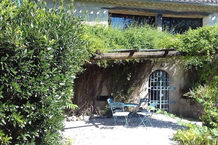 Gîte pour 5 personnes, avec jardin et piscine à Touffailles - 4