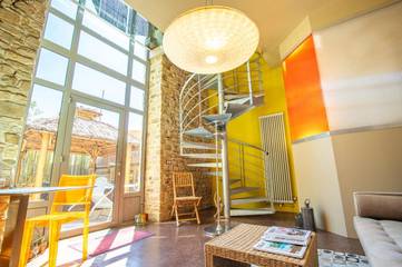 Cottage pour 2 personnes, avec jardin et jacuzzi ainsi que sauna et terrasse à Pancé