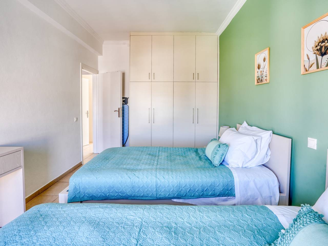 Geheel vakantieappartement, The Three Sisters House too in Kardamaina, Kos