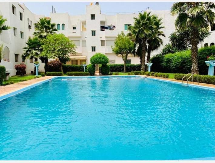 Appartement de vacances pour 6 personnes, avec piscine ainsi que jardin et vue