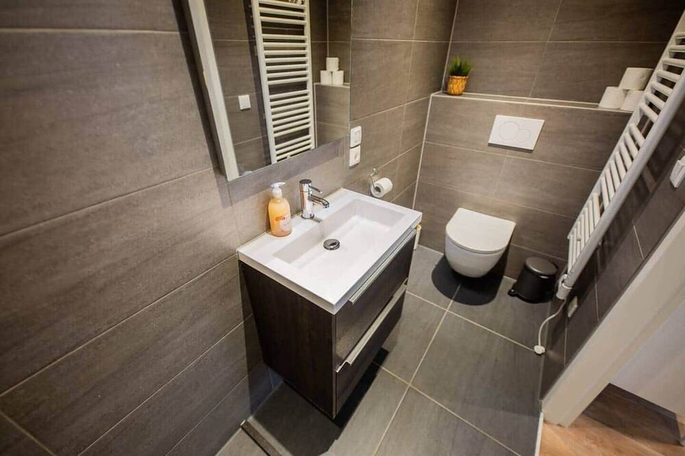 Geheel appartement, Divine 50m2 Apartment in Tiel, Betuwe