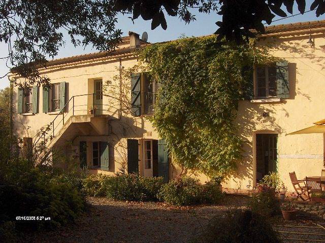 Gîte pour 12 personnes, avec piscine ainsi que terrasse et jardin à Latour-Bas-Elne - 4