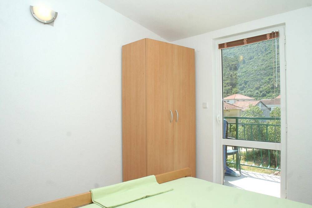 Ganze Wohnung, 1-Zimmer-Ferienwohnung mit Balkon Trpanj (Peljesac in Trpanj, Dubrovnik-Neretva