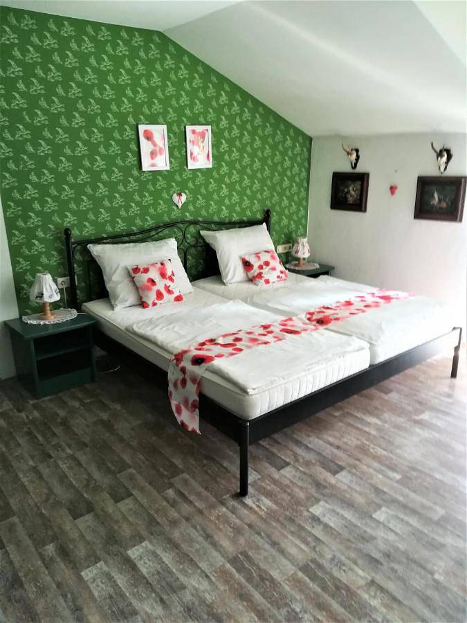 Ferienhaus für 3 Personen, mit Balkon und Terrasse sowie Garten in Grafenwiesen - 2