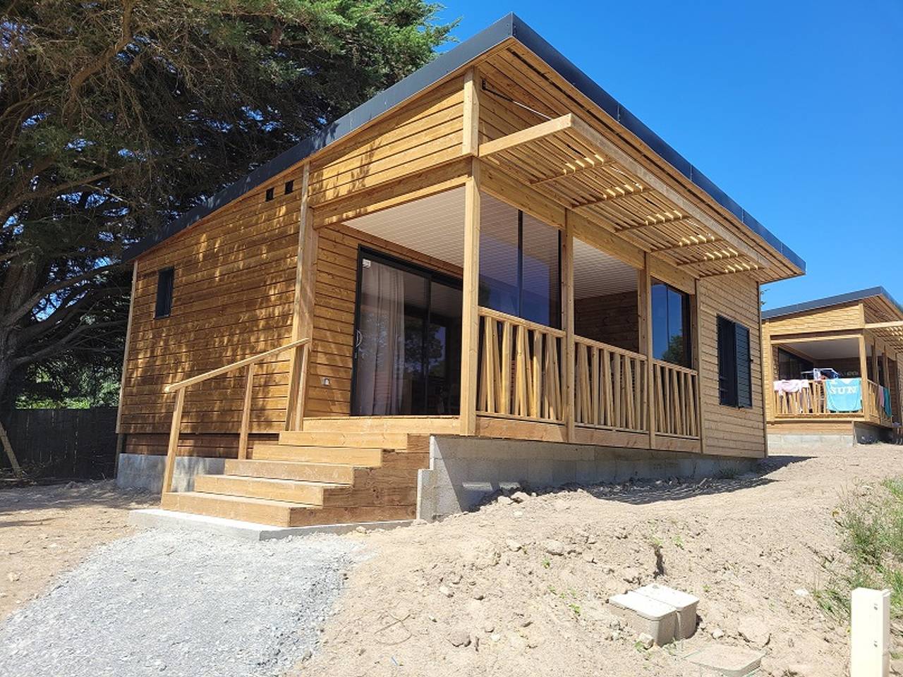 Chalet 2 chambres sur domaine sécurisé avec piscine couverte. in Guérande, Côte de Jade