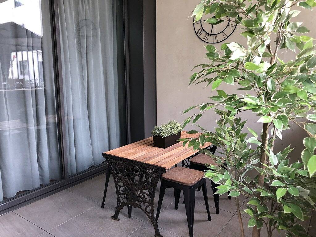 Ganze Wohnung, Landscaped Inner City Designer Living in North Canberra, Canberra