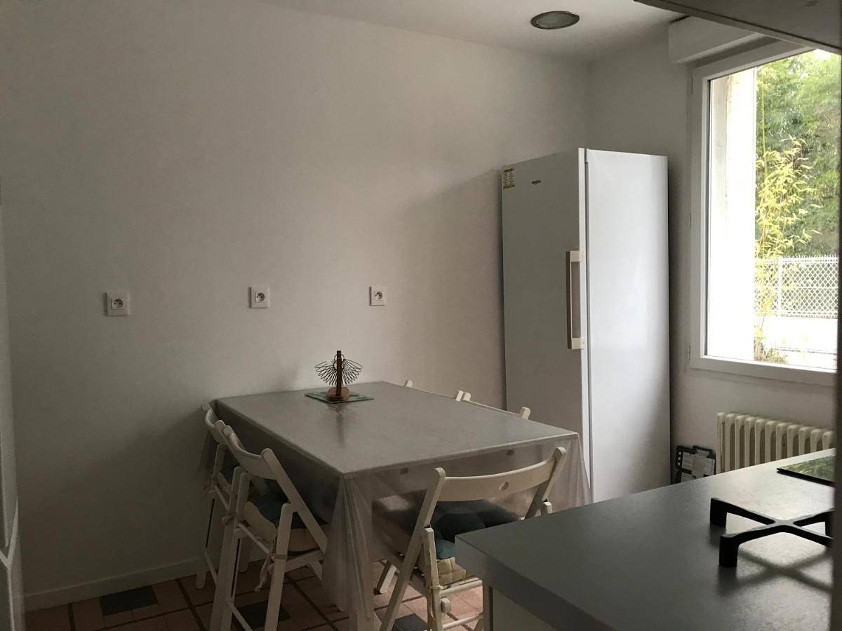 Appartement entier, Rdc Maison privée avec très grande cour in Souppes-sur-Loing, Seine-et-Marne