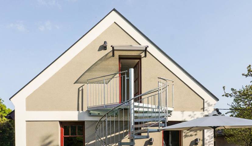 Villa für 8 Personen, mit Ausblick und Seeblick sowie Garten und Pool, mit Haustier am Balaton - 4