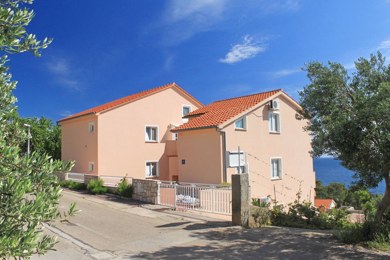 Geheel appartement, Tweekamerappartement met airconditioning Ivan Dolac, Hvar A-8734-c in Hvar