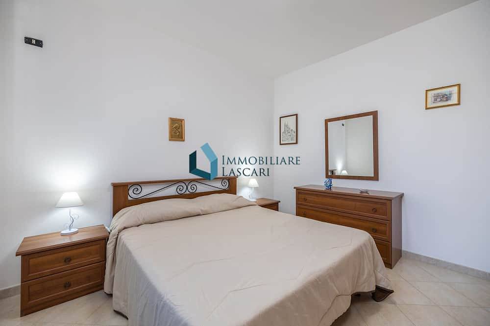 Villa con piscina condominiale a due passi dal mare in Gorgo Lungo, Provincia di Palermo