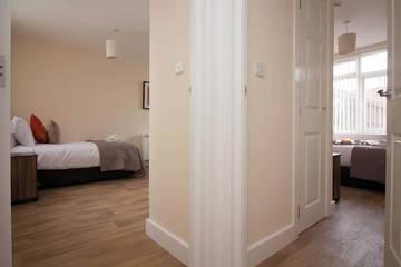 Apartment for 8 People in Southampton, South East England, Photo 4