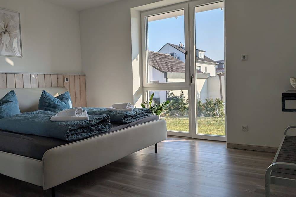 Viel Platz, Licht & Ruhe und Comfort mit großer Terrasse in Herzogenaurach in Herzogenaurach, Franken