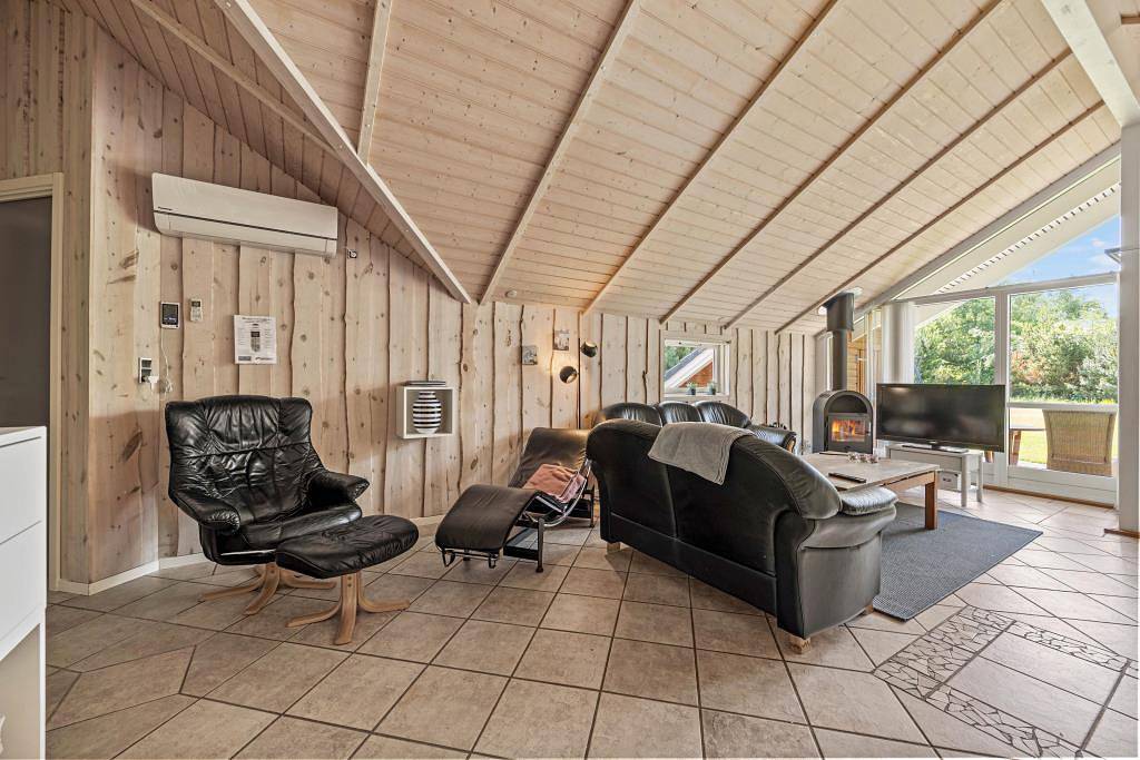 Gemütliches Ferienhaus mit Sauna und Whirlpool in Henne, Filsø See