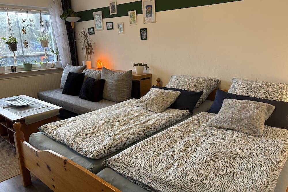 Ganze Wohnung, Urlaub in Bayern für die ganze Familie  2 Erwachsene und 2 Kinder in Hirschau, Ostbayern