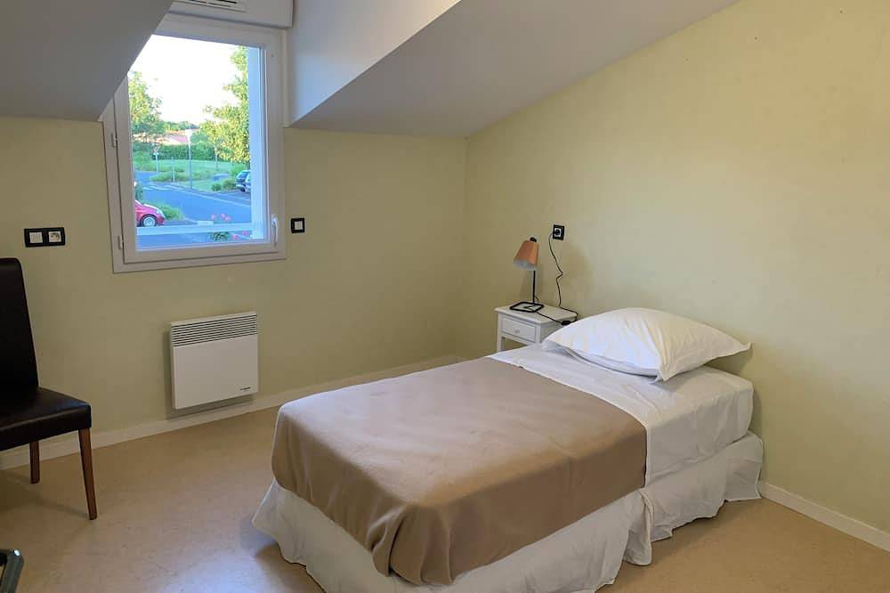 Quiet rooms for 2 to 4 people in Beaupréau, Región de Cholet