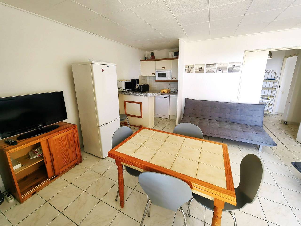 Appartement entier, Spacieux T3 avec vue mer, résidence avec piscine in Cap d'Agde, Agde