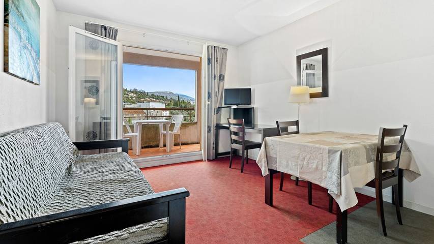 Appartement de vacances pour 4 personnes, avec balcon et piscine