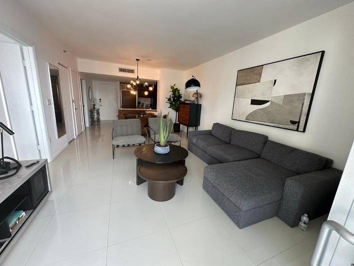 Loft per 3 persone, con terrazza e panorama nonché piscina, con animali domestici in Miami