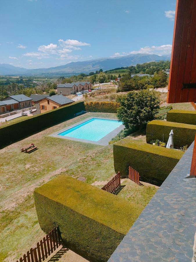 Gîte pour 5 personnes, avec vue et jardin ainsi que balcon et piscine à Saillagouse - 2