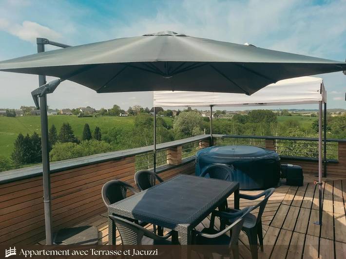 Location de vacances pour 5 personnes, avec terrasse et vue, animaux acceptés à Froidchapelle