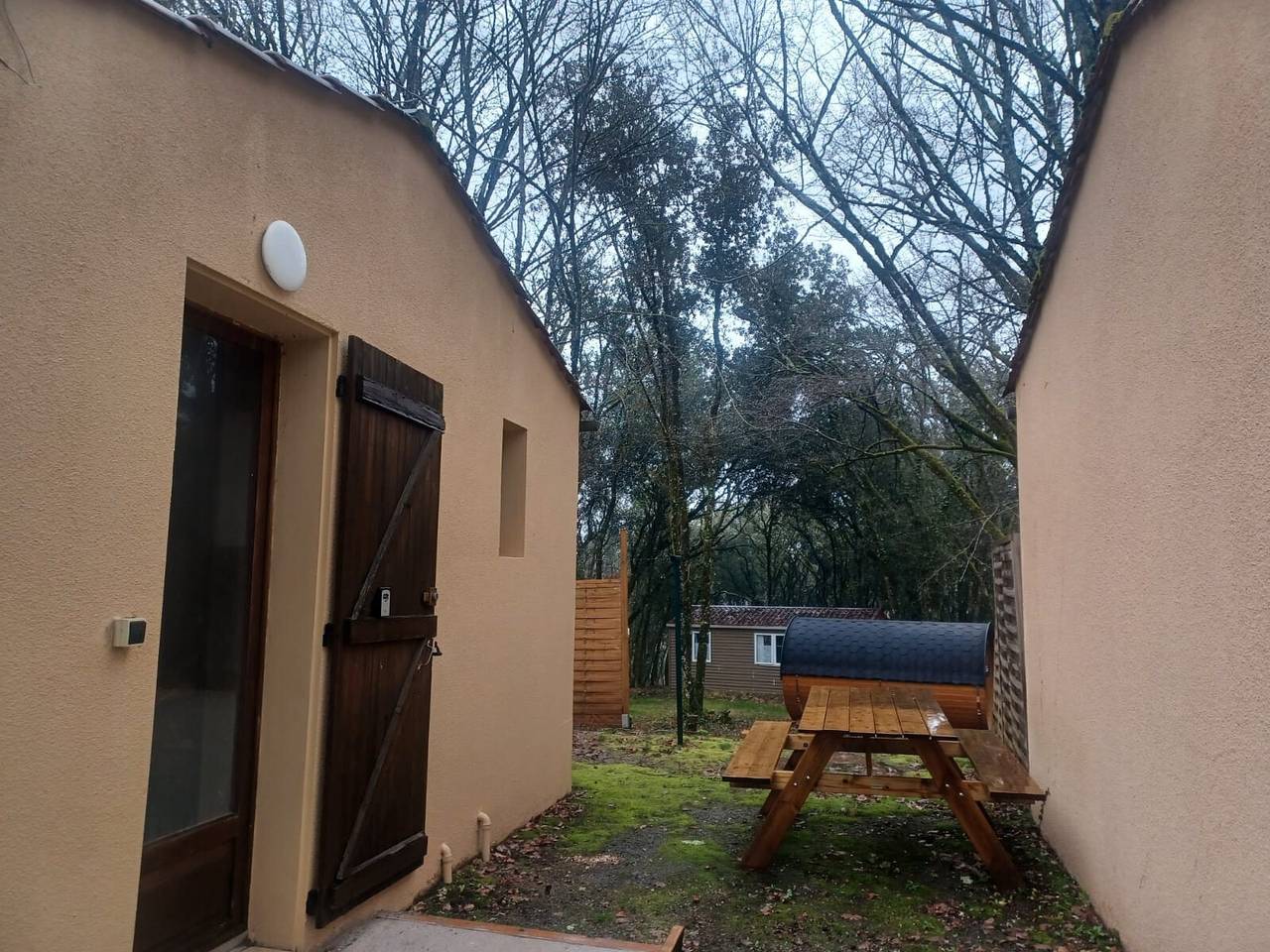 Ferienhaus „Maison 2 Personen“ mit Gemeinschaftspool und Klimaanlage gegen Gebühr in Calviac-en-Périgord, Périgord Noir