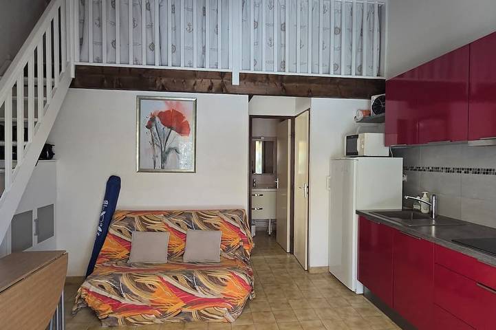 Gîte pour 4 personnes, avec piscine et jardin dans Office De Tourisme Saint Pierre La Mer - 3