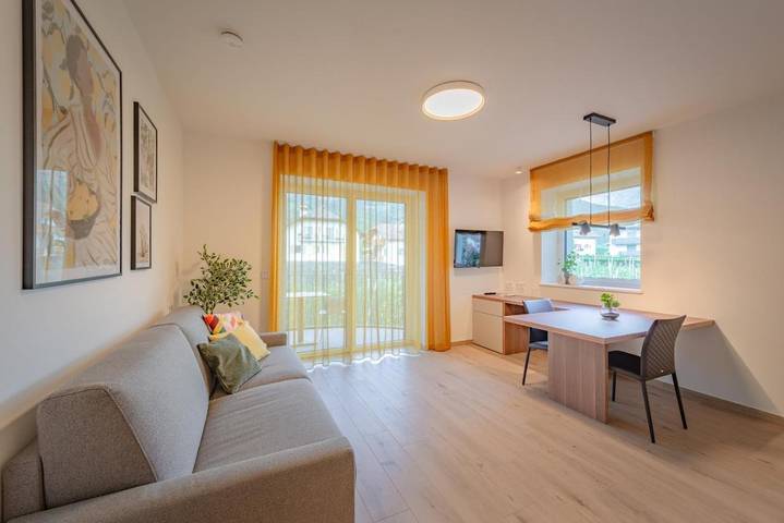 Ferienwohnung für 2 Personen, mit Balkon und Garten - 1