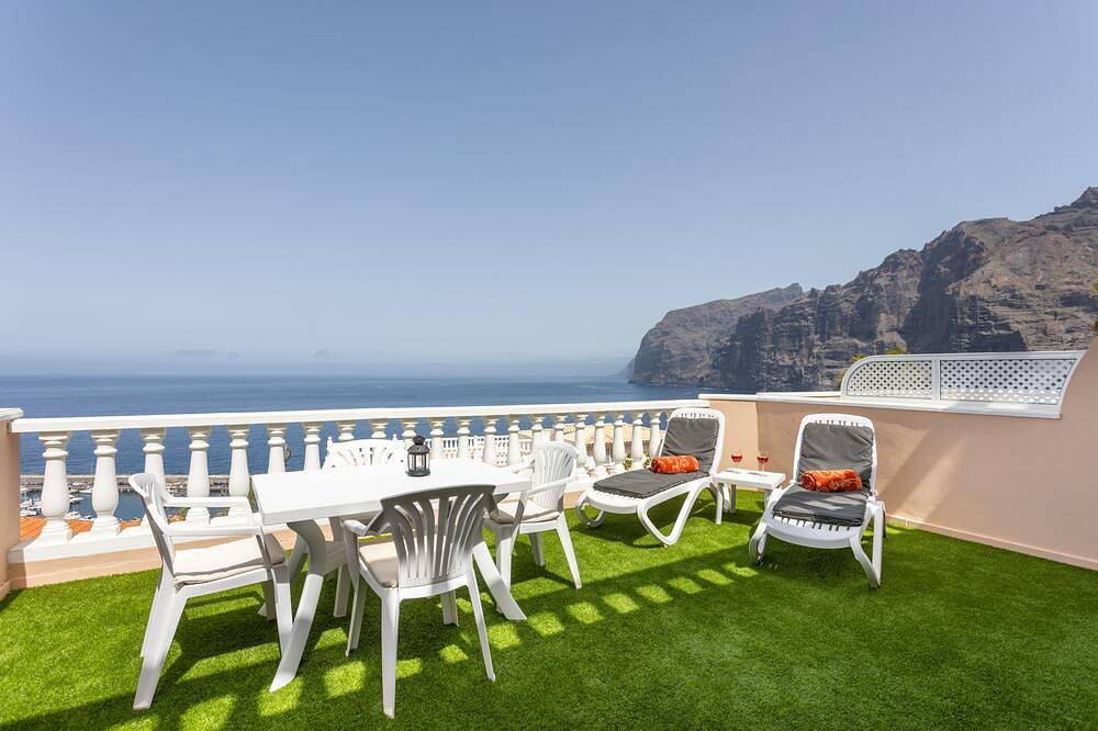 Appartement entier, Superbe Emplacement - Vue Panoramique Sur La Mer Et Le Cliff - WIFI - TV Satellite - Sky TV in Playa de los Guíos, Santiago del Teide