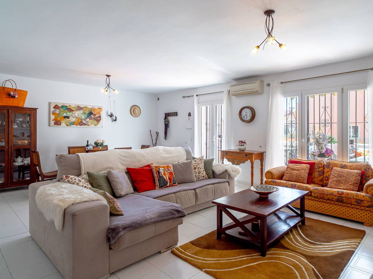 Entire apartment, Sunny apartment in Nerja, 2 bedrooms, terrace 200m from Burriana Beach in Playa de Burriana, Nerja