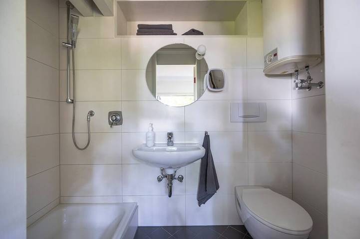Ganze Wohnung, ArchiStudio: Nachhaltiges Architektur-Studio am Bodensee mit Panoramablick in Sipplingen, Region Bodensee-Oberschwaben