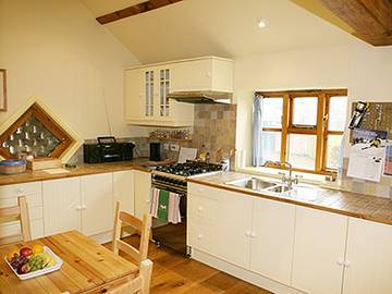 Log Cabin for 4 People in Gringley-on-the-Hill, Nottinghamshire, Photo 2
