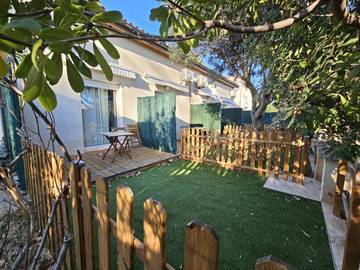 Gîte pour 3 personnes, avec terrasse ainsi que jacuzzi et jardin à Mireval