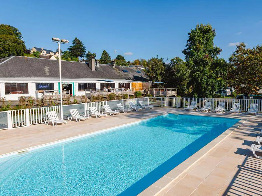 Flower camping Les Chevaliers de Malte - Alojamiento 2 personas - Cabaña de excursionistas 4m2 +couette y almohadas proporcionadas (sin instalaciones sanitarias) in Villedieu-les-Poêles, Côte de la Déroute