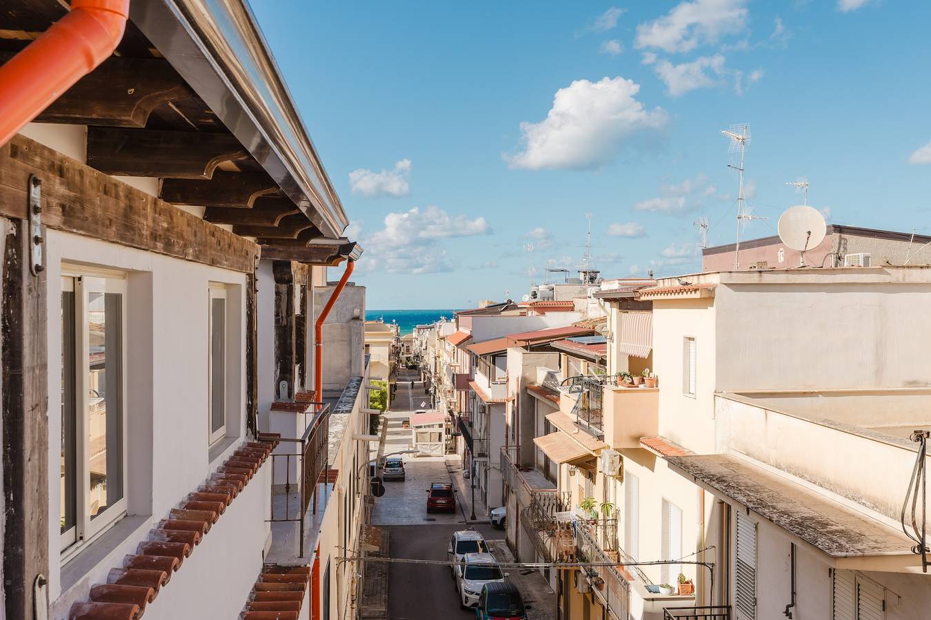 Appartement entier, Casa Luna avec Terrasse Privée, Wi-Fi et Climatisation in Balestrate, Province de Palerme