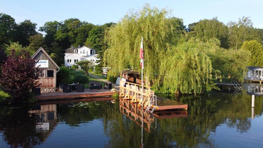 Gästehaus für 2 Personen, mit Terrasse und Garten sowie Sauna und Ausblick