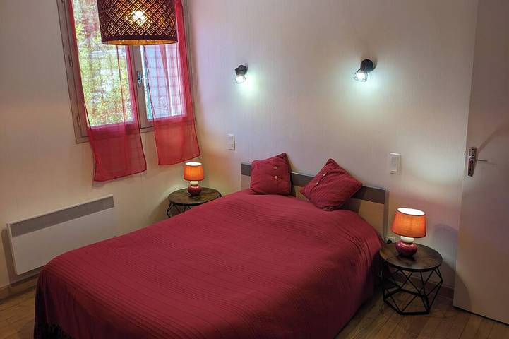 Gîte pour 6 personnes, avec jardin à Sainte-Eulalie-d'Olt - 2