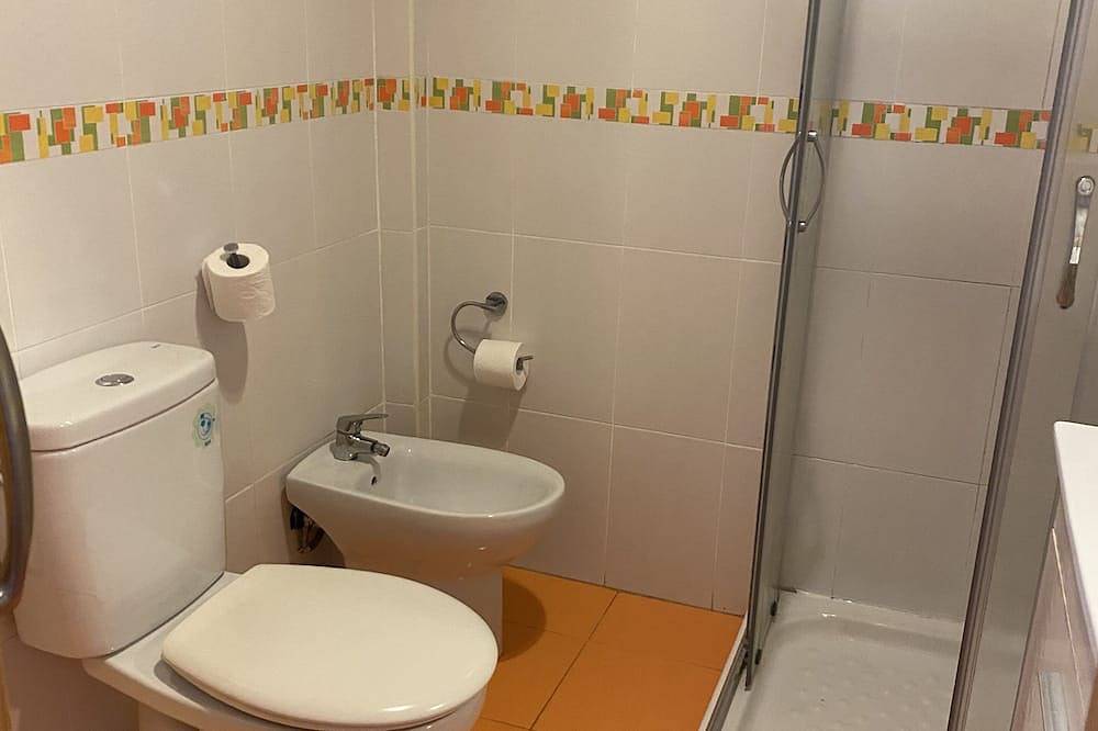 Vacation home right by the sea with a view of Gibraltar in Algeciras, Parque Natural del Estrecho