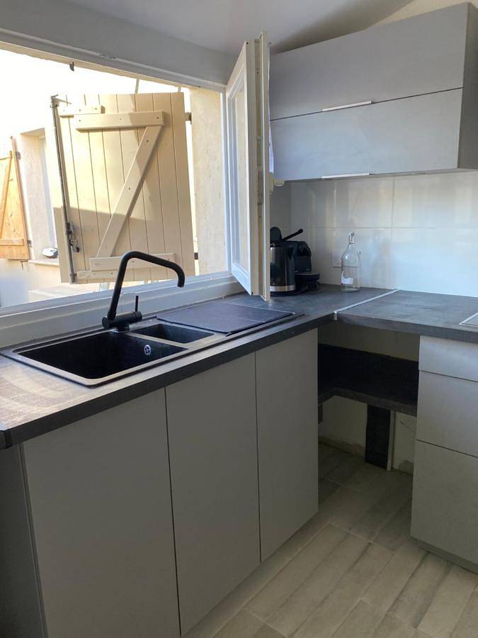 Location de vacances pour 2 personnes, avec terrasse à La Tour-d'Aigues