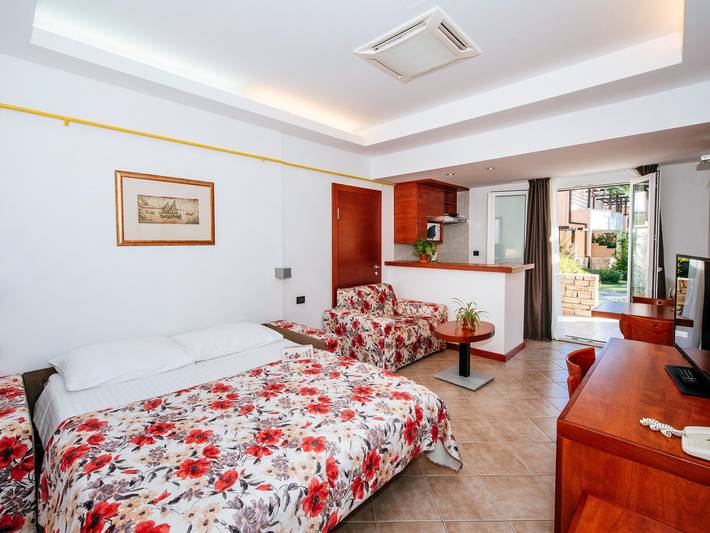 Ferienwohnung für 2 Personen, mit Pool und Terrasse in Privlaka - 4