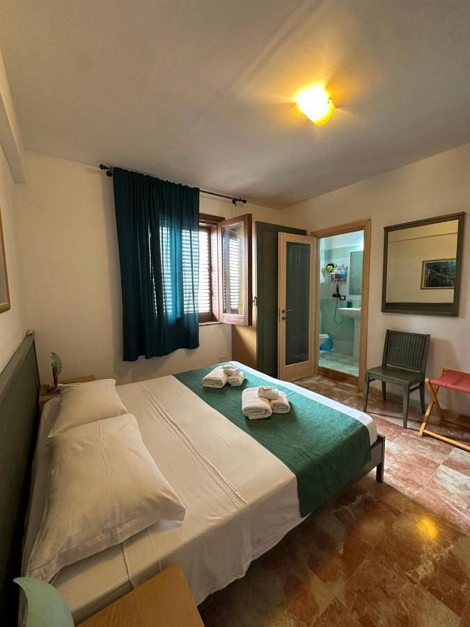 Gîte pour 2 personnes, avec vue à Marettimo - 2