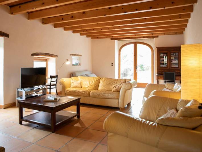 Location de vacances pour 6 personnes, avec piscine ainsi que jardin et vue à Rochecolombe - 3