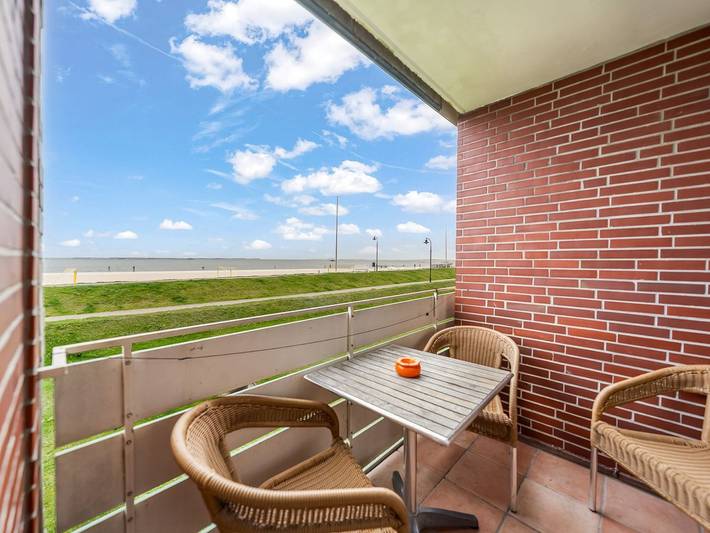 Ganze Ferienwohnung, Strand & Meer - Gemütliche drei Zimmer Wohnung mit fantastischem Meerblick in Hörnum. in Strand Hörnum, Hörnum