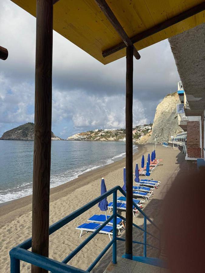 Hôtel pour 2 personnes, avec terrasse et piscine ainsi que vue et sauna dans Ischia - 2