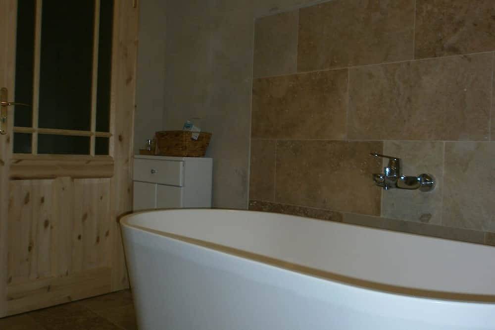 Ganze Wohnung, Ruhige, gemütliche Ferienwohnung 5min vom Schloss Moritzburg, 15min von Dresden in Moritzburg, Meißen Region