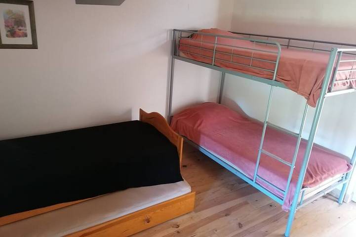 Gîte pour 10 personnes, avec jardin à Parthenay - 4