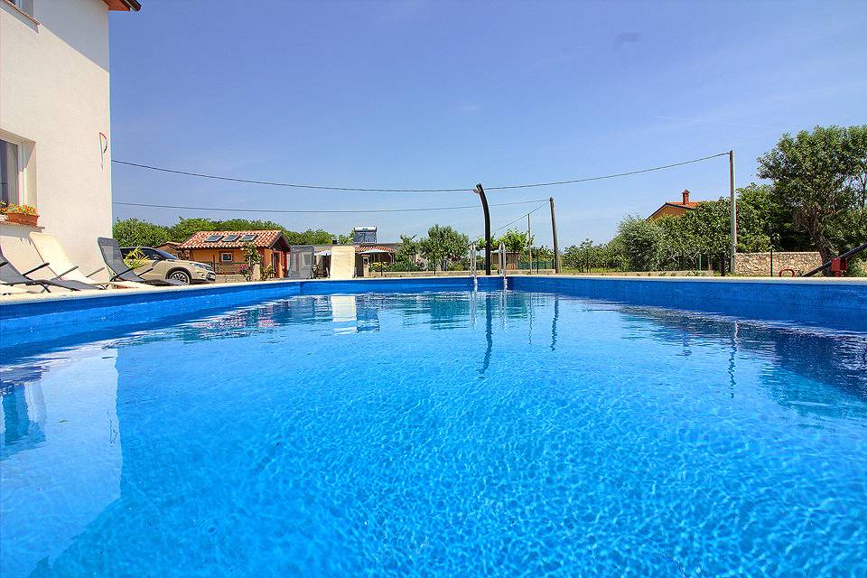 Villa für 10 Personen mit Pool in Pomer, Südküste Istrien