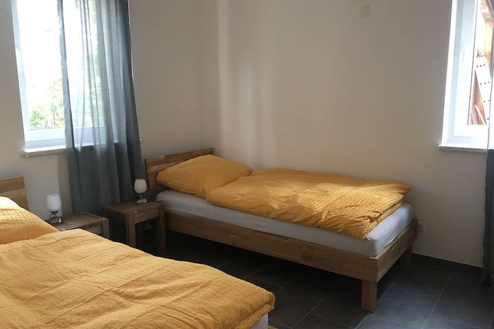 Ferien-Apartment mit Balkon - am Stadtrand von Berlin in Blankenfelde, Blankenfelde-Mahlow